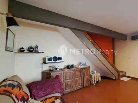 Depto Tipo Casa en Venta con 1 cocheras