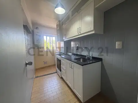 Departamento en Alquiler 49 años