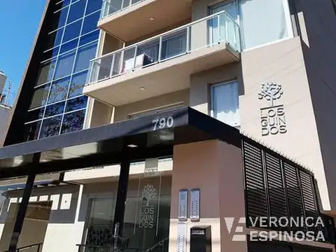 Departamento de un ambiene con cochera, en Venta. Ituzaingo. ENTREGA INMEDIATA.