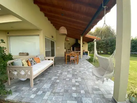 Casa en Venta al Oeste