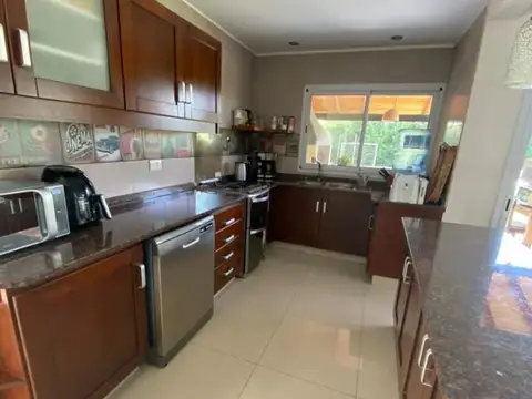 Casa en Venta de 4 dormitorios