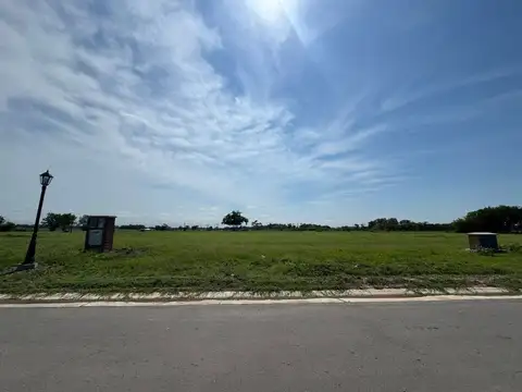 VENTA LOTE BARRIO PRIVADO SAN SEBASTIAN AREA 13