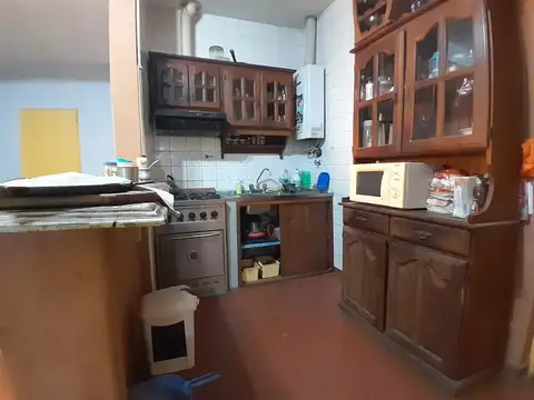 Venta de Casa 4 AMBIENTES en Luis Guillón, Esteban Echeverría