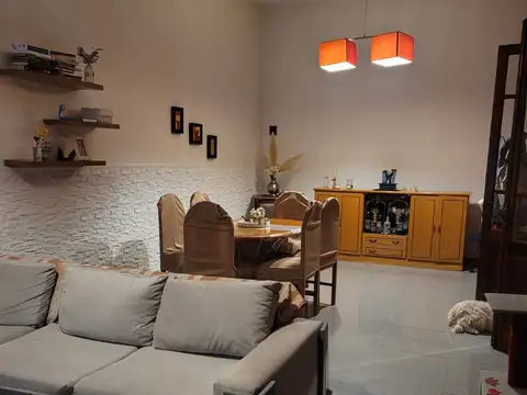 PH 5 ambientes con patio y gran terraza