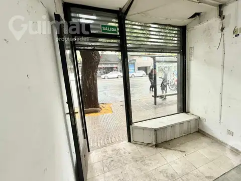 Av. Rivadavia al 9500