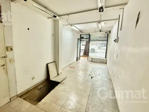 Av. Rivadavia al 9500