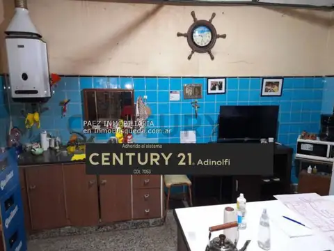 Calle 58 e/ 1 y 2 - Local al frente en el casco de La Plata