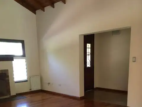 CASA EN SAN PATRICIO CON PISICINA
