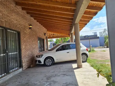 CASA  B° PRIVADO LAS PALMERAS, TIRASO GUAYMALLÉN