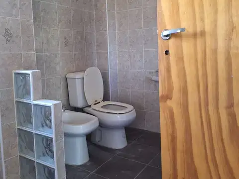 CASA  B° PRIVADO LAS PALMERAS, TIRASO GUAYMALLÉN