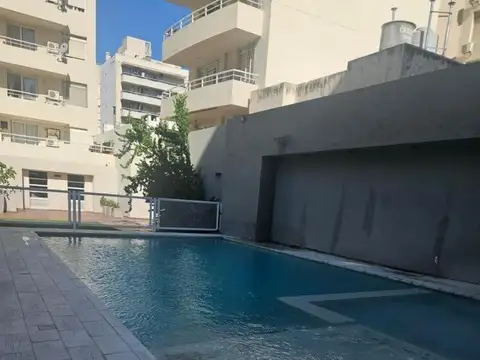 ALQUILER DEPTO 2 DORMITORIOS CON COCHERA Y PILETA B°GRAL PAZ