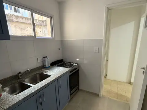 Departamento en Alquiler en Floresta, $ 590.000