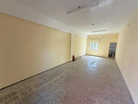 Local en Alquiler en San Lorenzo, $ 350.000