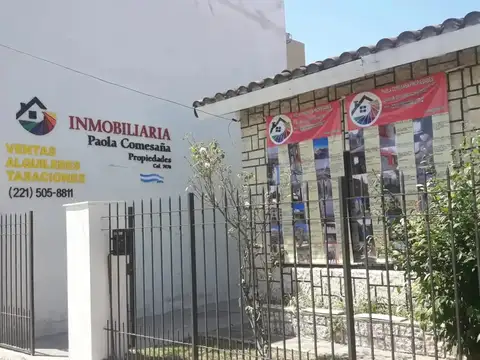 Casa en Venta con 5 cocheras