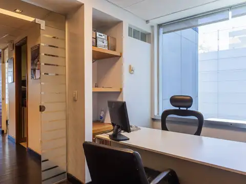 Oficina en Venta al Este