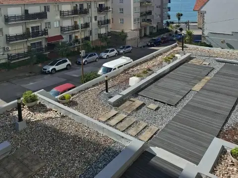 Departamento con vista lateral al mar y cochera stella maris