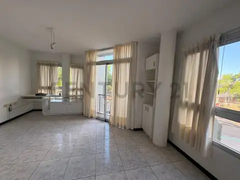 Departamento de 1 Dormitorio con Cochera en Alquiler