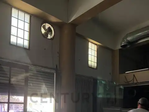 Galpon en Venta 10  mts Frente