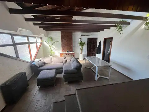 Depto Tipo Casa en Venta 25 años