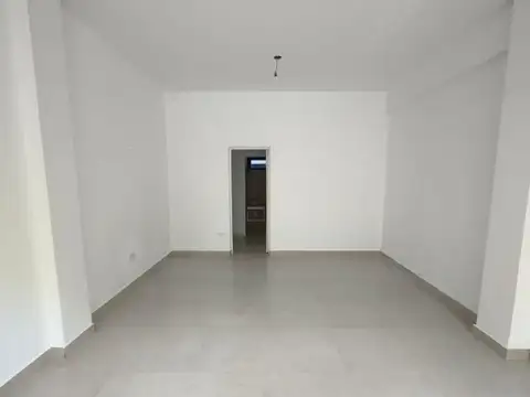 Local en Alquiler en Ituzaingo Sur, $ 600.000