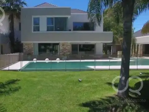 Casa en  Venta en St. Thomas Sur