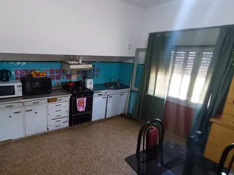 Casa en Venta en Capitan Bermudez, USD 670.000