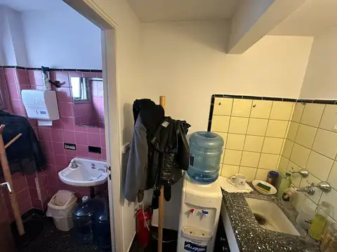 Oficina 2 ambientes con 1 baño