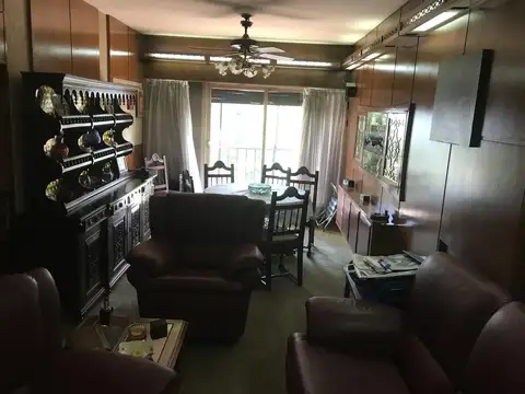 Departamento 4 ambientes con 2 baños