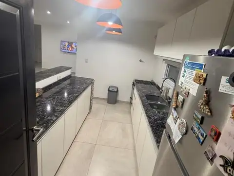 Casa 4 ambientes con 3 baños