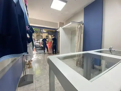 Local en Venta 51 años