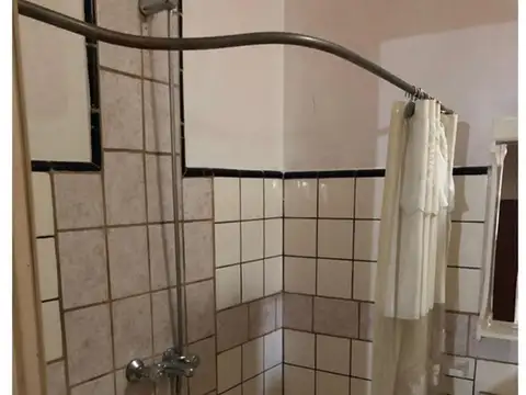 Casa en VENTA - Caseros