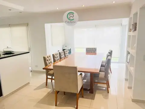 Casa 4 ambientes con 3 baños