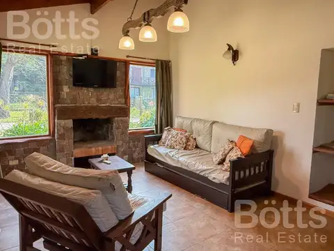 Calle 28 BIS / Esquina 503 - Los Acantilados