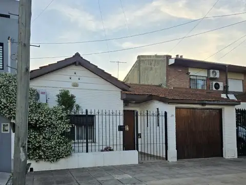 Hermoso Chalet en excelente ubicación con pileta