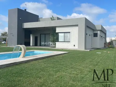 Venta Casa en San Lucas 3 Dormitorios Canning