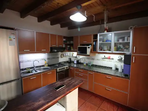 Depto Tipo Casa en Venta en Villa Sarmiento, USD 98.900
