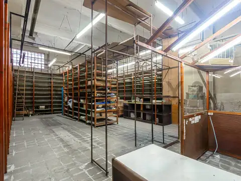 Galpon en Venta 8,66  mts Frente