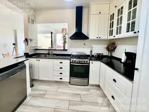 Casa en Venta al Oeste