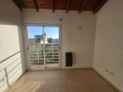 Departamento en Alquiler en Villa Bosch, $ 650.000