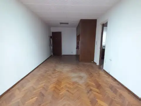 Depto Tipo Casa en Venta 60 años