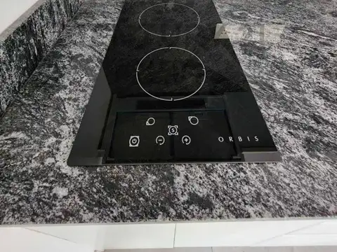 Castillo 800, Piso 1