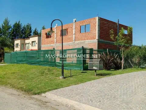 Venta Casa en construcción en Cruz del Sur Canning