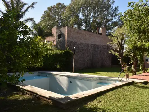 Casa 3 ambientes con 2 baños