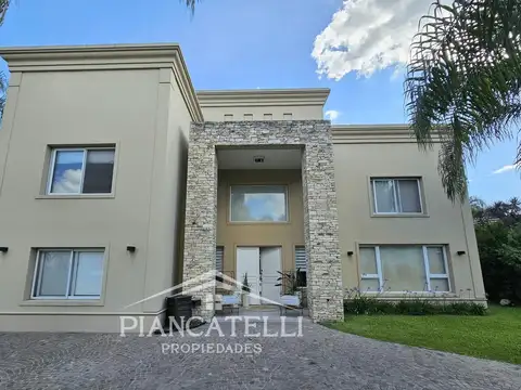 VENTA DE CASA EN CAMPOS DE ALVAREZ 4 HABITACIONES