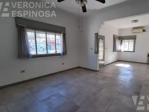 Depto Tipo Casa 4 ambientes con 2 baños