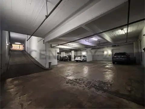 VENTA COCHERA EN SAN NICOLAS