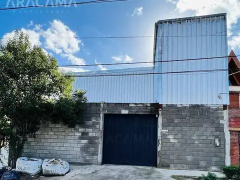 Galpon en Venta en Luis Guillon, USD 220.000