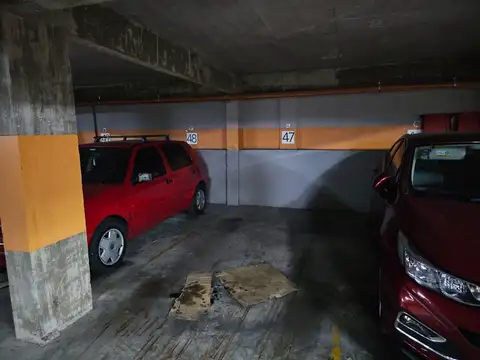 Mario Bravo 800 Cochera fija y cubierta en Venta Almagro