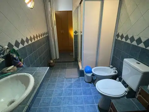 Casa 3 ambientes con 2 baños