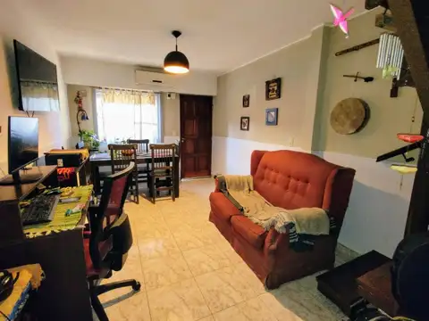 Depto Tipo Casa 3 ambientes con 1 baño